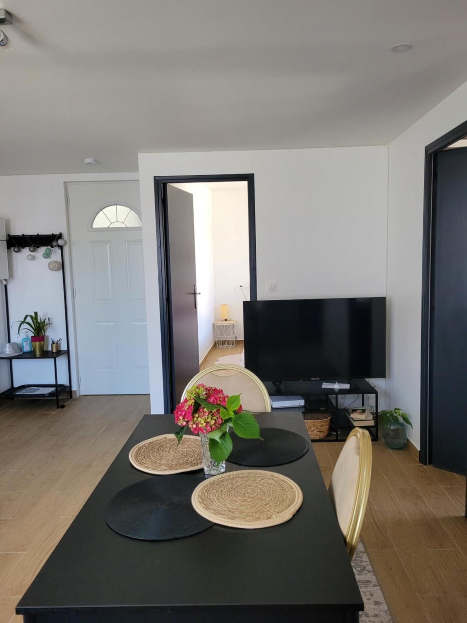 Groslay Coquet Appartement A 15Mn De Paris Et 10 Mn De Stade De France, Wifi, Netflix, מראה חיצוני תמונה